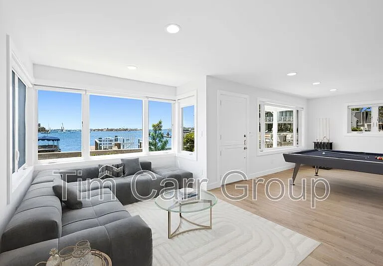 112 S Bayfront — Photo 10