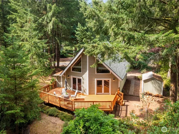 10913 Pioneer Drive, Anderson Island, WA 98303