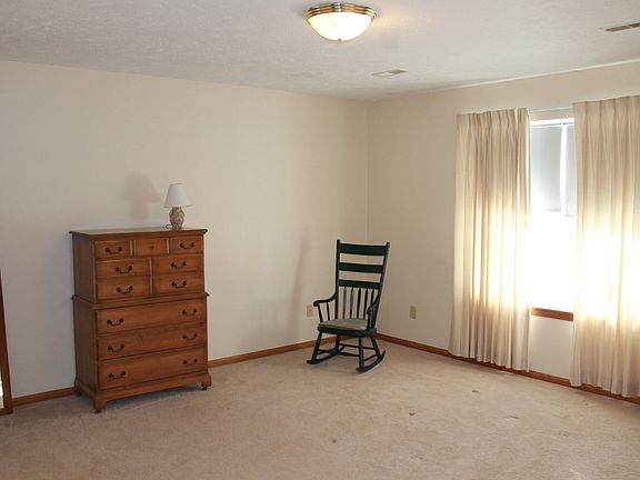 4th image of 501 N Brier Patch Ln #1