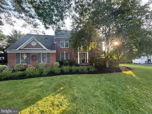 10 Revelstone Dr, Newark, DE 19711