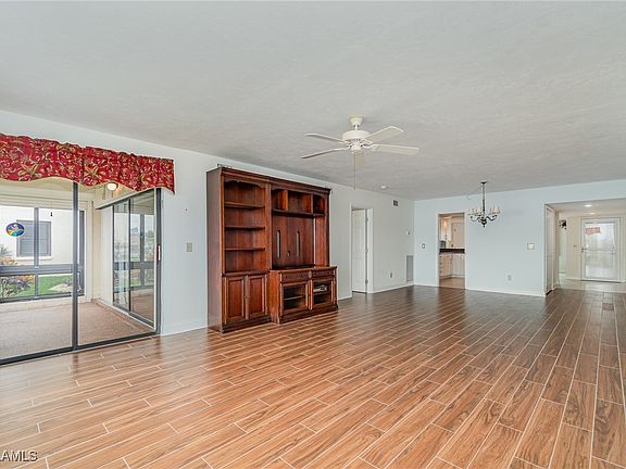 5th image of 5103 Sunnybrook Ct APT 5