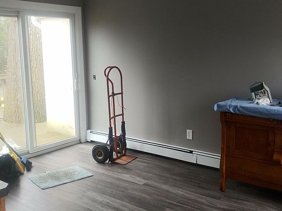 3rd image of 44 Highwood Ave
