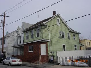 21 Center St, Lansford, PA 18232