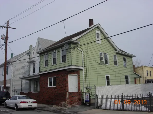 21 Center St, Lansford, PA 18232
