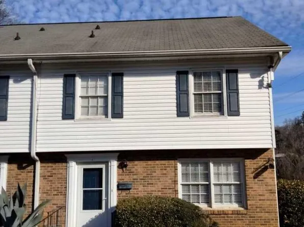 1432 Dover Rd, Spartanburg, SC 29301