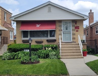 8641 S Calumet Ave, Chicago, IL, 60619