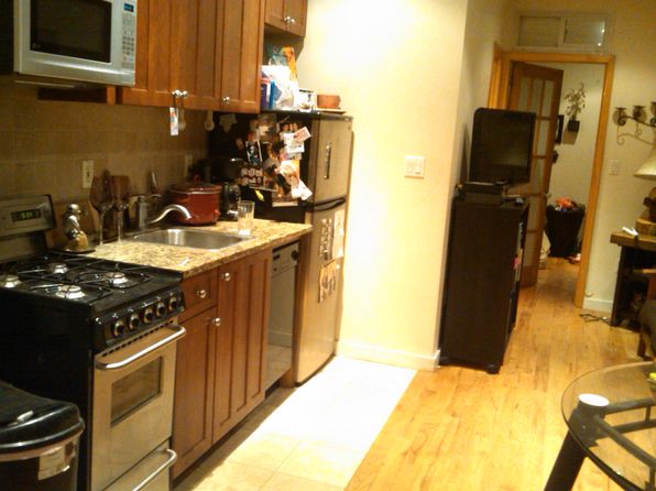242 E 3rd St APT 2