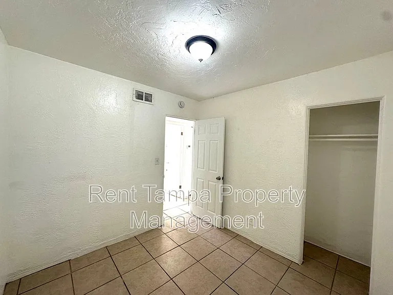 626 31st St S — Photo 22