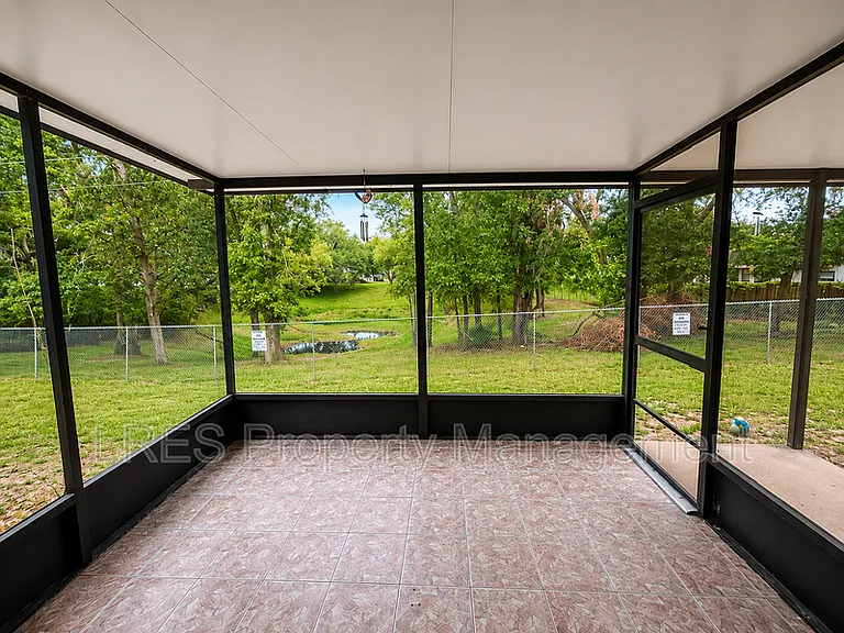 4974 Sanoma Vlg — Photo 22