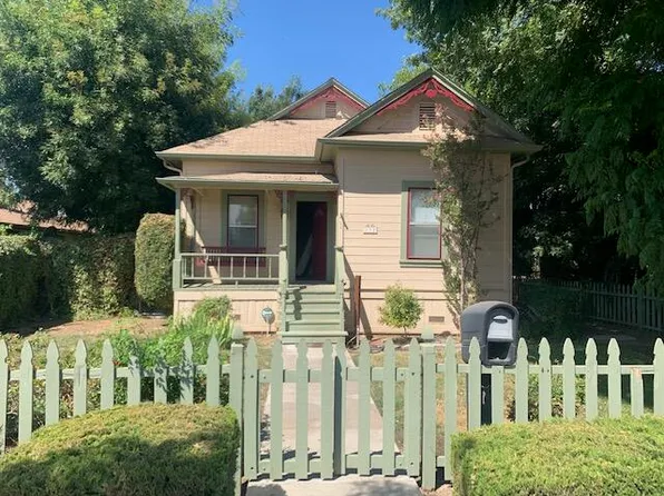 132 N C Street, Exeter, CA 93221