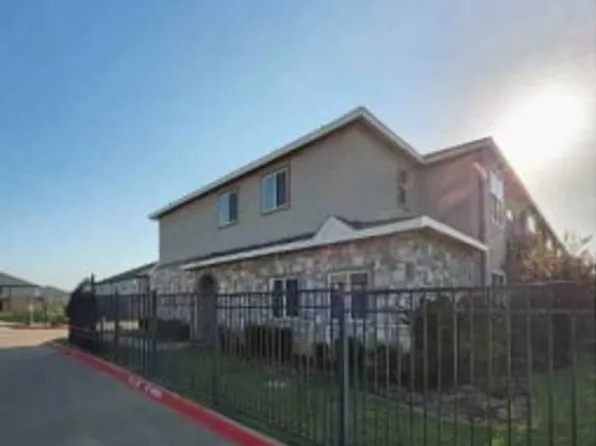 1229 Summerset Ln, Burleson, TX 76028