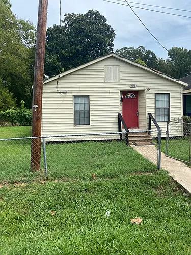 1612 Hill St Photo 1
