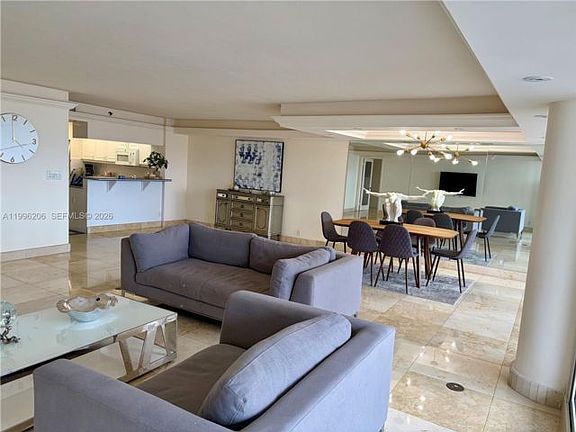 4th image of 1717 N Bayshore Dr APT 2254