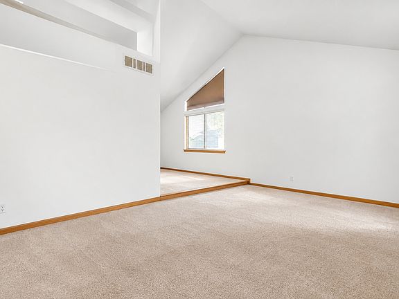 4th image of 6035 Kathryn Ln