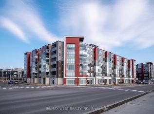 58 Adam Sellers St #605, Markham, ON L6B1P5