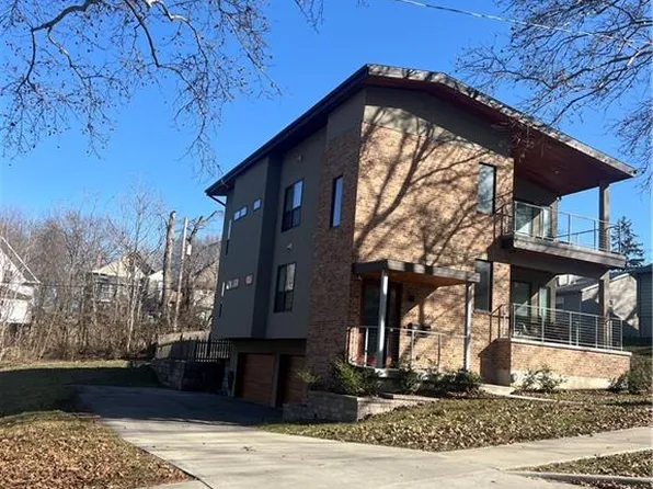 3551 Bell St, Kansas City, MO 64111