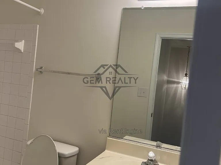 3211 Lancaster Ring Rd — Photo 18