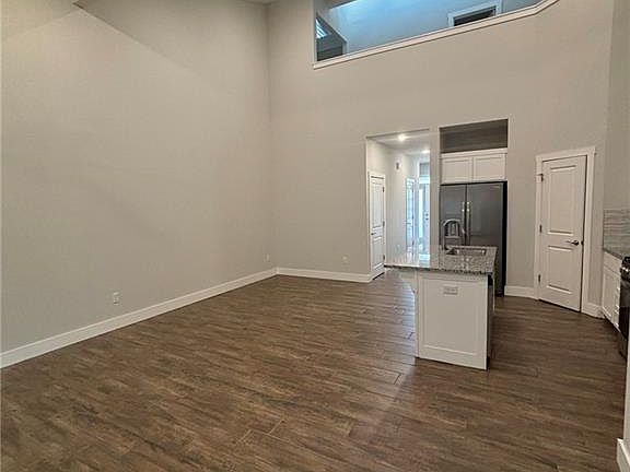 3rd image of 471 Azurite Rd #1