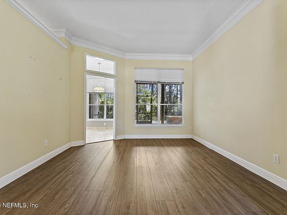 3rd image of 108 SHELL BLUFF Court