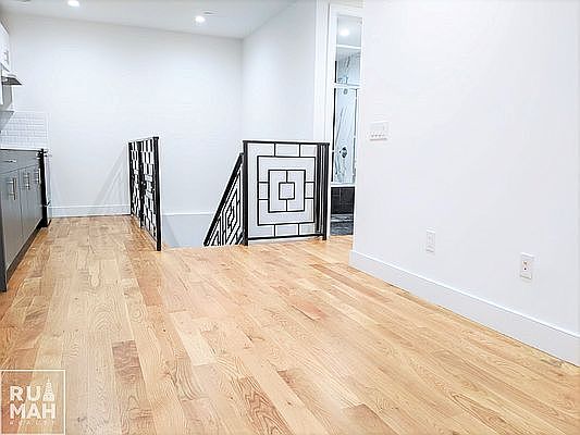 2nd image of 143 Woodbine St #1L