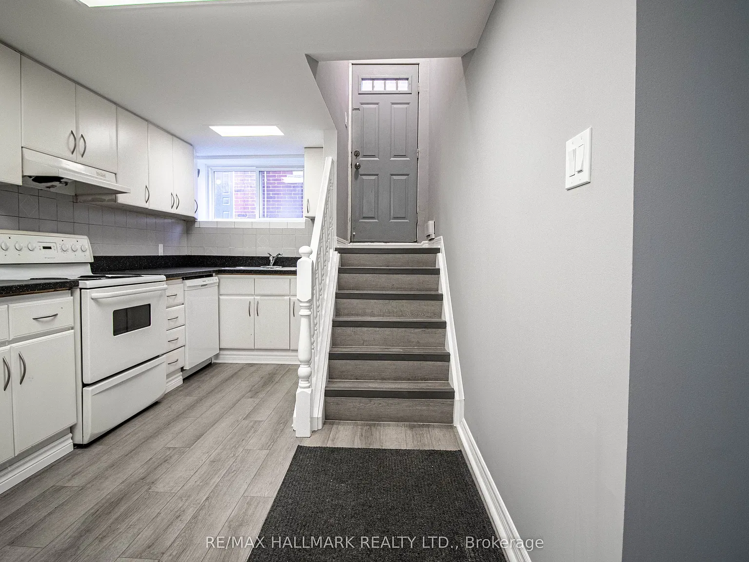 2 bed, $2,400 — Photo 2