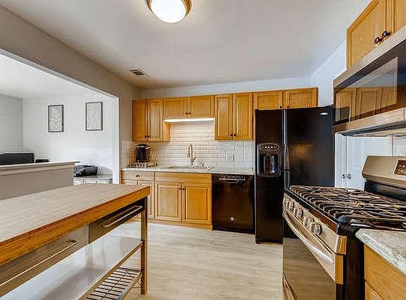 5th image of 1303 Williamsburg Dr Unit B2