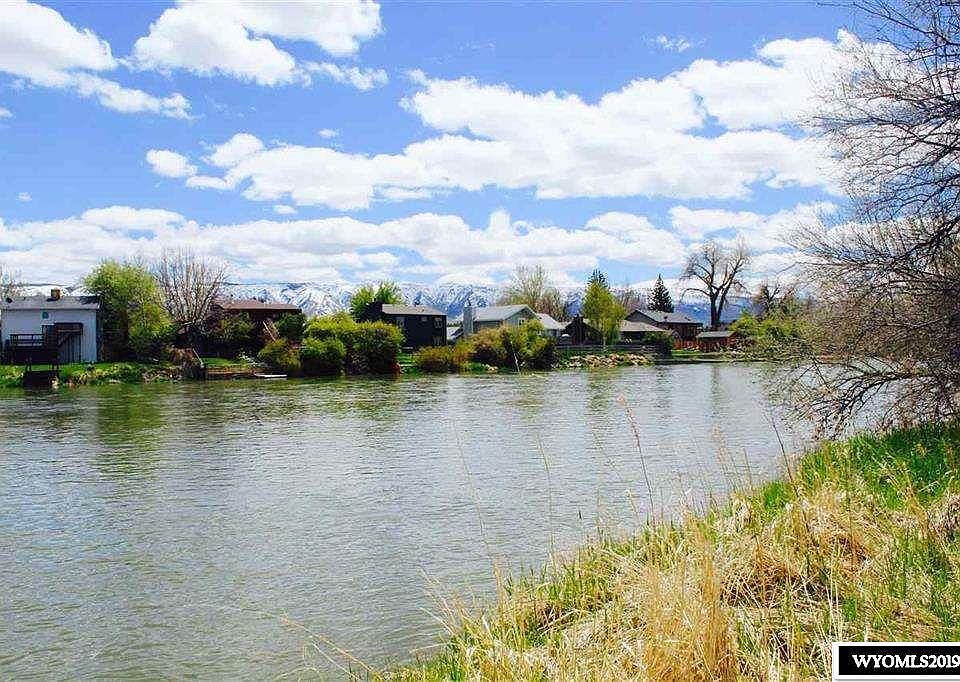 2nd image of 5989 River Park Dr