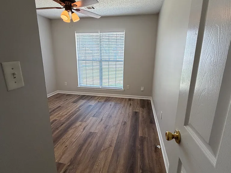 3020 Meadow Glen Pass — Photo 10