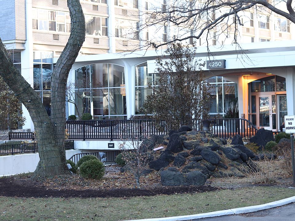 1st image of 4250 N Marine Dr APT 2432