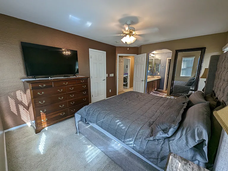 4721 E Redfield Rd — Photo 11