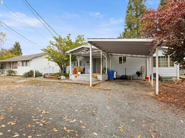 2414 NW Brockway Rd, Winston, OR 97496