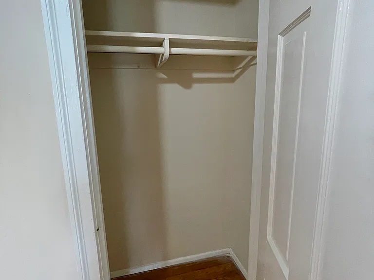 2823 Thornhill Rd — Photo 9