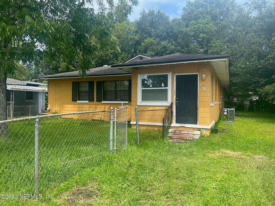 1st image of 2727 W 45TH Street