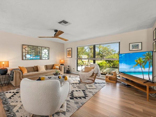 9436 Kava Ct, Sanibel, FL 33957