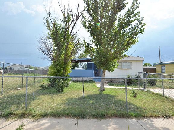 3rd image of 2419 Ivanhoe Dr
