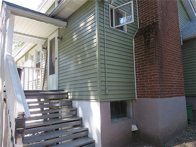 1st image of 34 Woodland Dr APT D