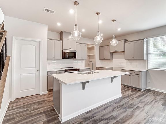 2nd image of 13304 Savaine St #189