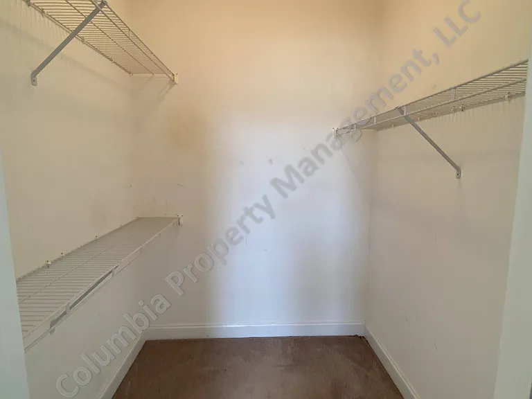 568 Park Place Dr — Photo 17