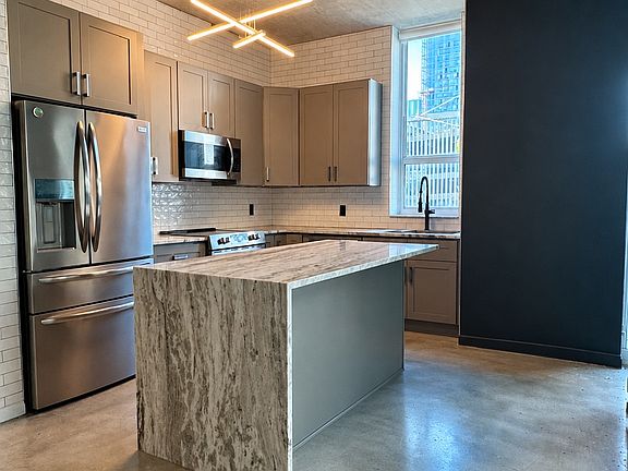 3rd image of 234 NE 3rd St APT 301