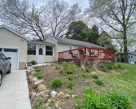 5th image of 122 N Kenosha Dr