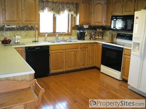 5th image of 6855 Gillen Ln