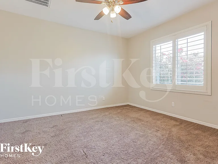 20392 N Mac Neil St — Photo 11