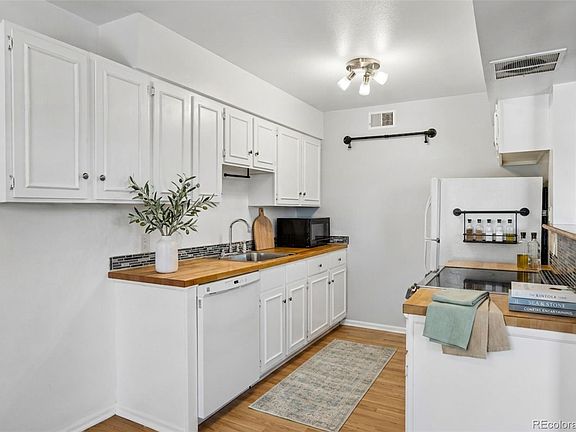 3rd image of 3141 S Tamarac Dr #301-F