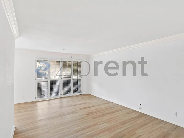 183 Del Medio Ave #103 — Photo 4