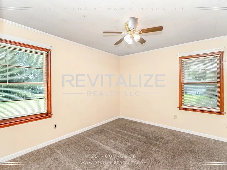 1815 Ogburn Avenue (Duplex) — Photo 15