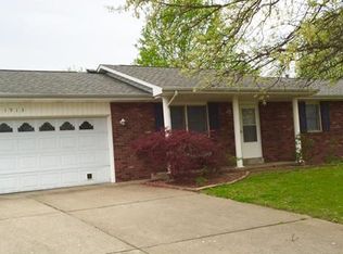 1913 Longview Dr, Cape Girardeau, MO 63701