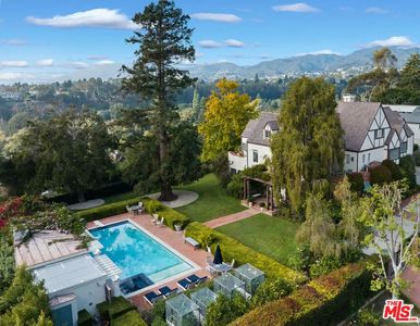 681 Amalfi Dr, Pacific Palisades, CA, 90272