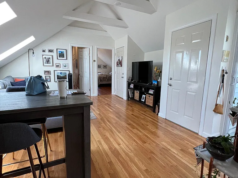 31 Richardson St #3 — Photo 10