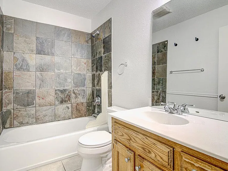 3560 Ranch Road 2222 — Photo 19