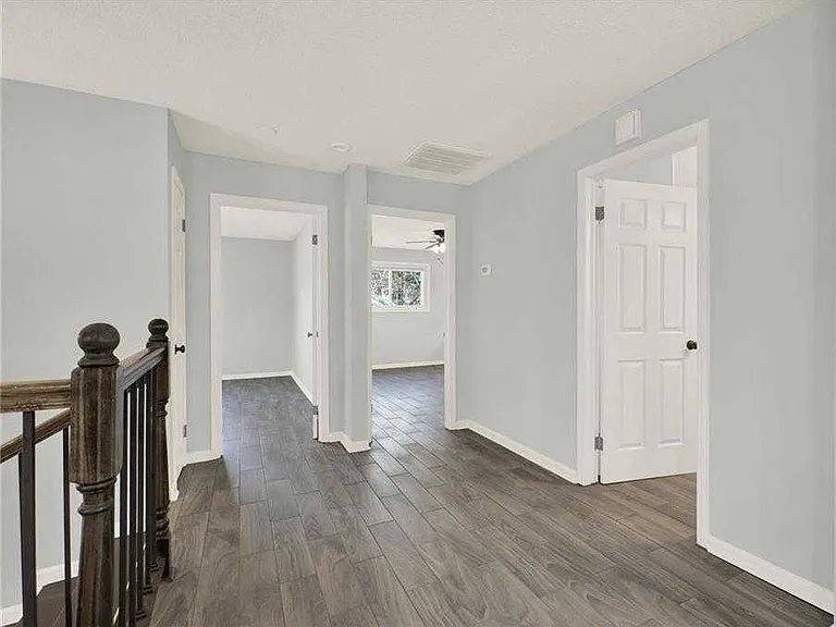 5 Greenbriar Ave — Photo 19